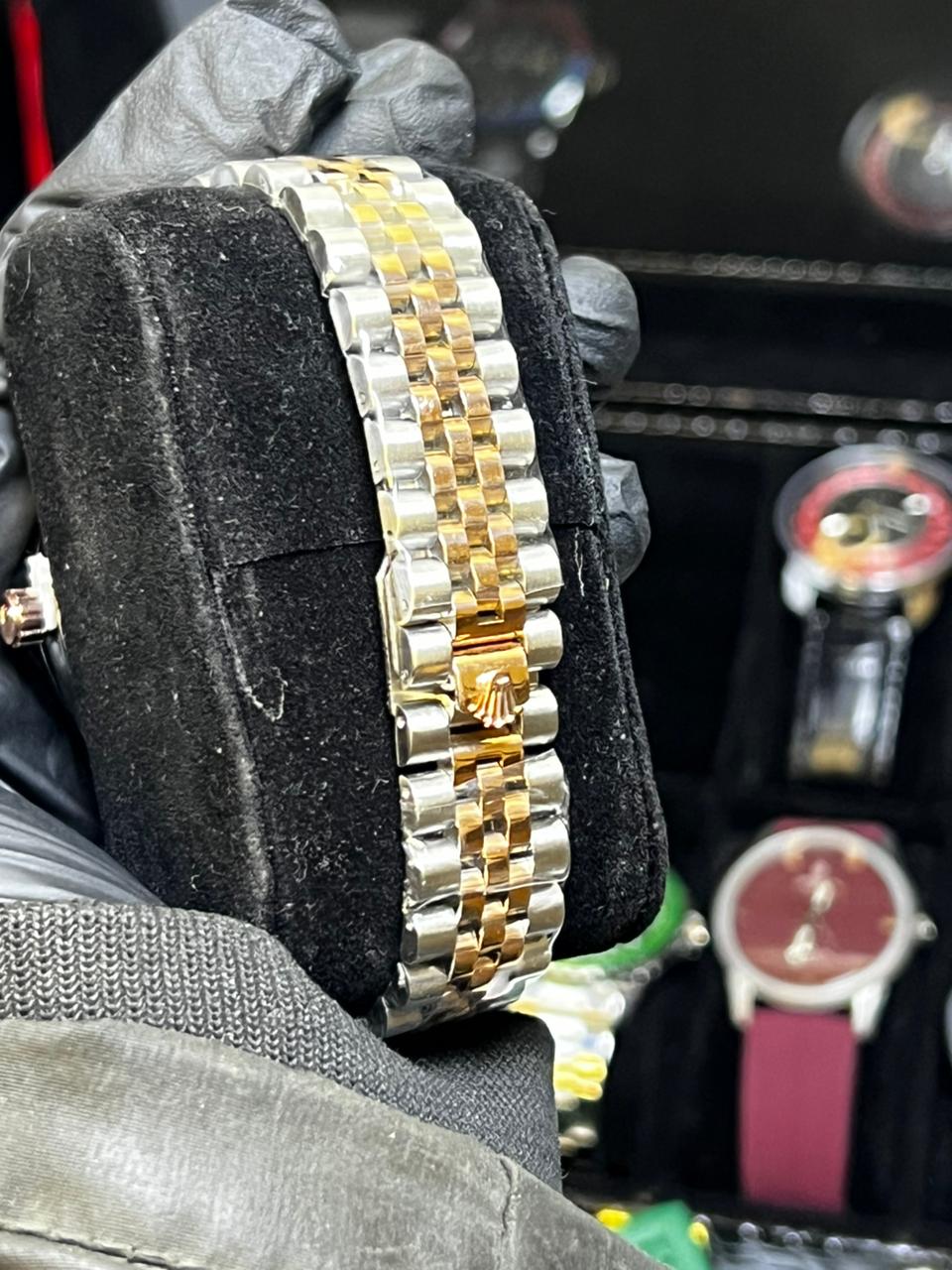 Chocolate brown dial two tone stainless steel luxury men watch